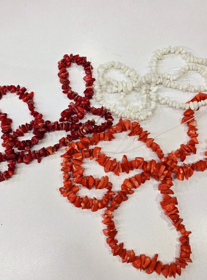 Coral string beads