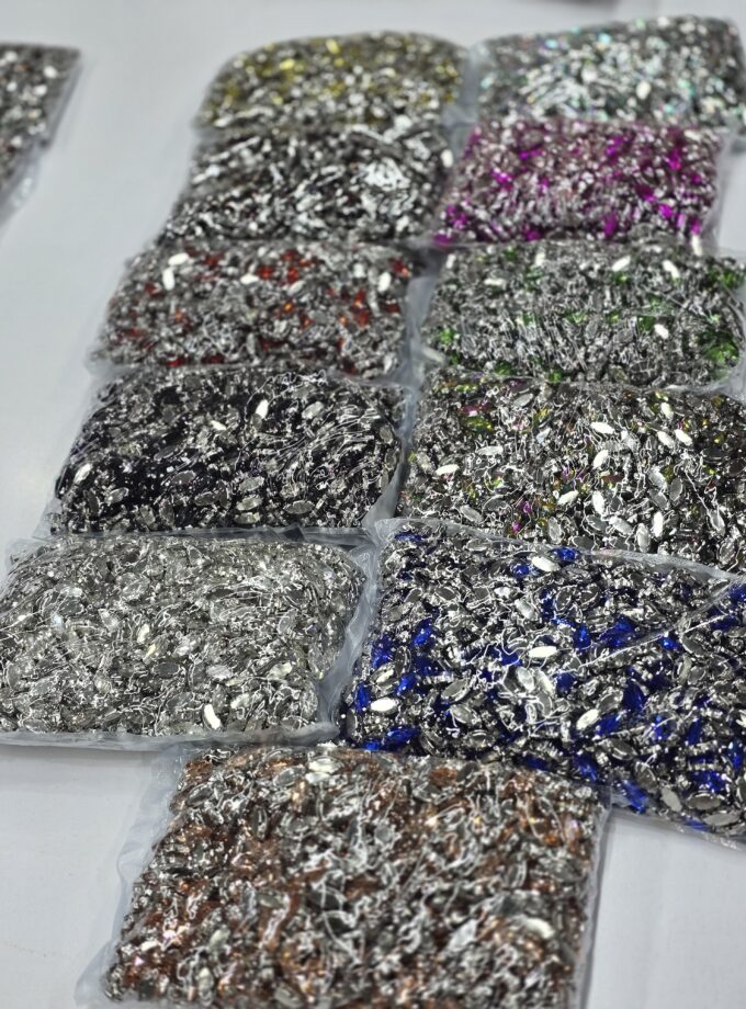 Rhinestone size 7×15mm each