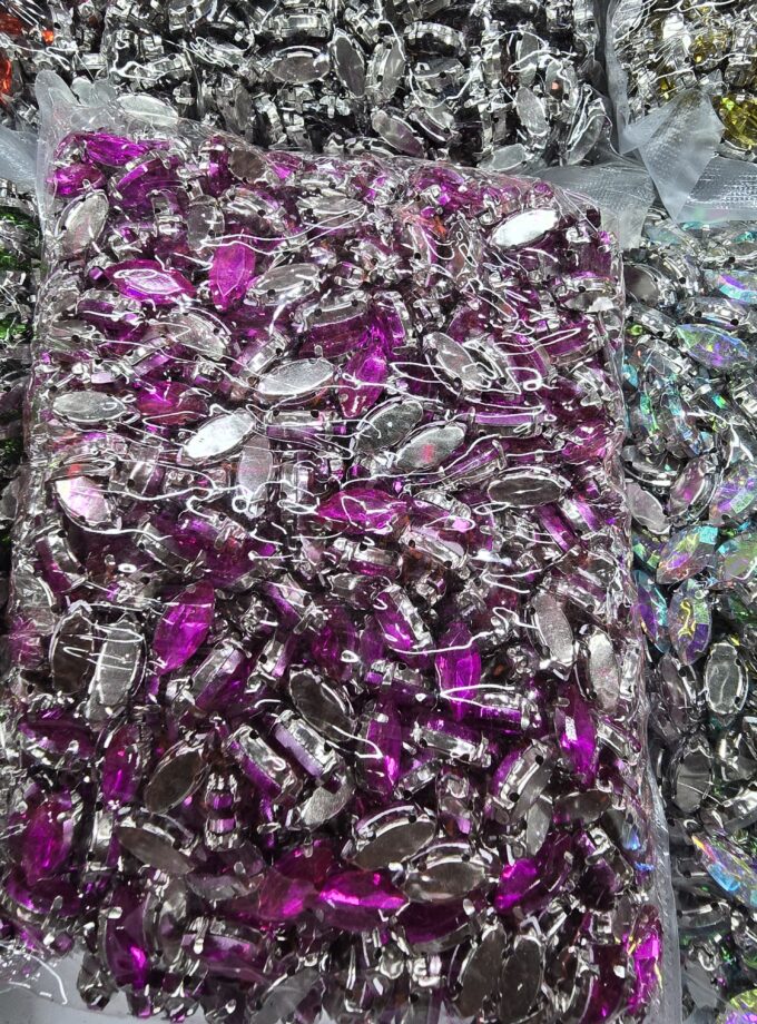 Rhinestone size 7×15mm each