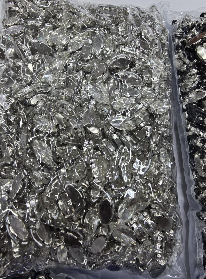 Rhinestone size 7×15mm each