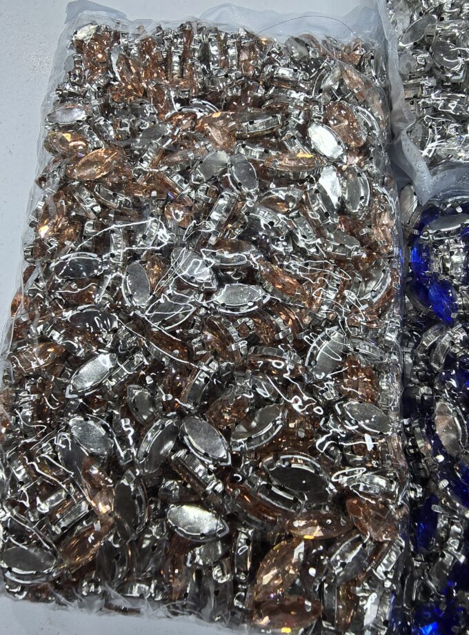 Rhinestone size 7×15mm each