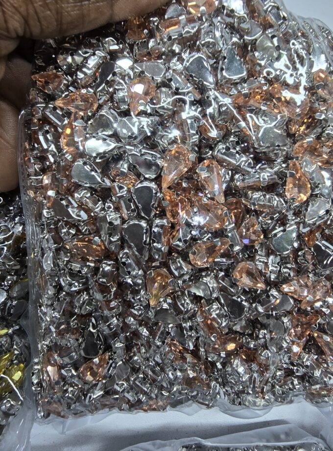 Tear drop rhinestone size 6x8mm each