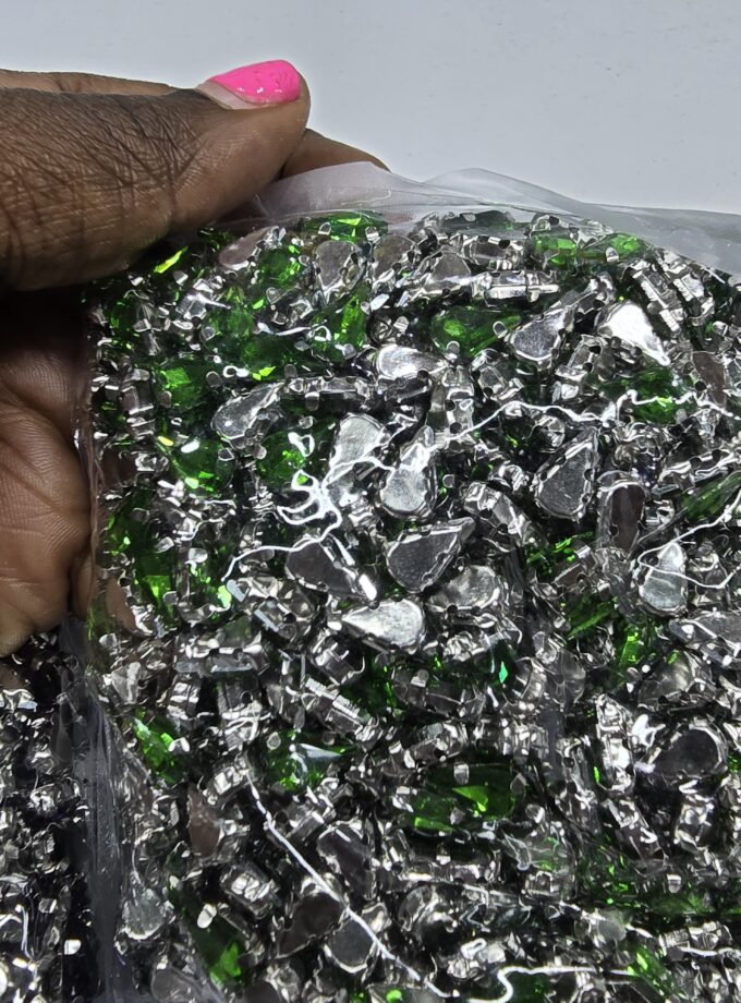 Tear drop rhinestone size 6x8mm each