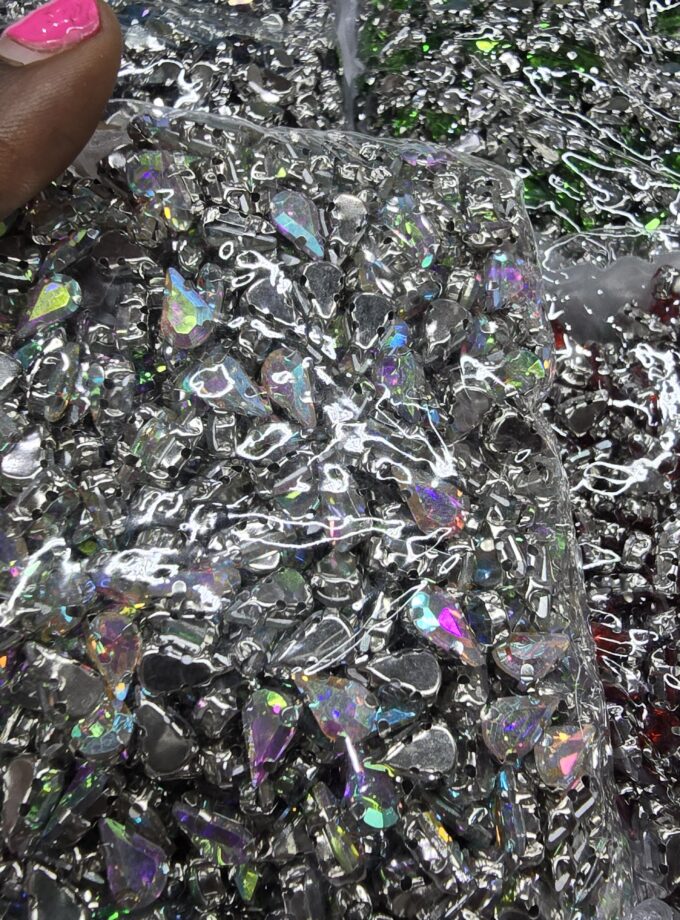 Tear drop rhinestone size 6x8mm each